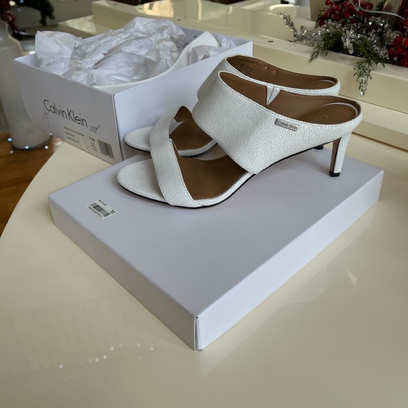 Calvin Klein Metallic Leather Footwear. - Picture 2 of 5